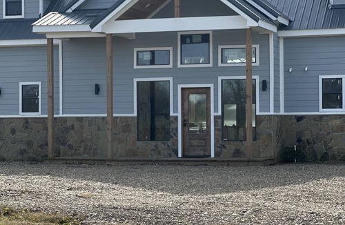 Golden Cabin | Riverfront Cabin Located directly on Glover River sleeps 12+
