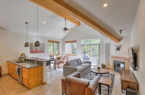 Willow Grove House | Riverfront Silverthorne Condo Near Skiing!