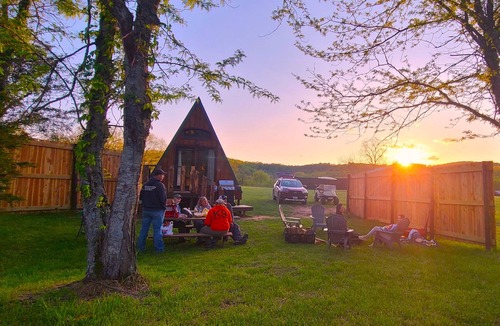 Eureka Springs Cabin | Riverside A-Frame Cabin w/Private Access to the Kings River, Eureka Springs, AR