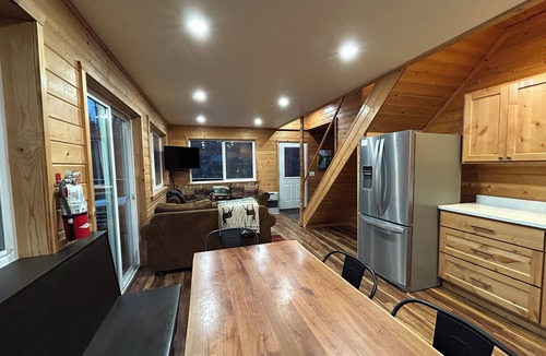 Cooper Landing Cabin | Riverside Cabin - Modern Cabin with Incredible Kenai River Views