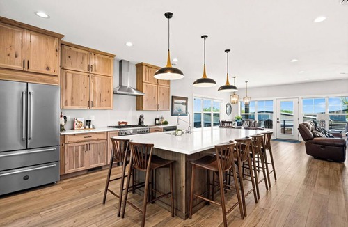 Riverside House | RiverWest Goldies - Sauna - Dog Friendly