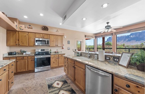 Apache Junction House | Roadrunner Retreat: Superstition Views & Wildlife