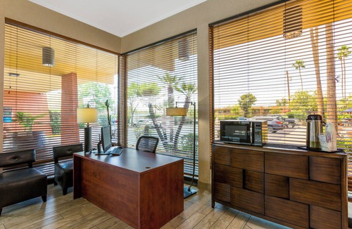 Dunbar Spring Hotel | Royal Sun Hotel & Suites