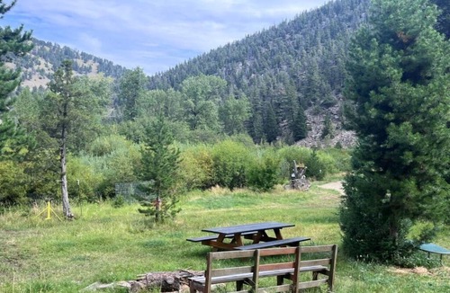 Basin Cottage | Rustic riverside 1-bedroom cottage in charming Basin; perfect for relaxing