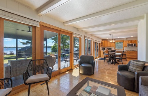 Emily Resort | Ruth's Cabin at Half Moon Resort