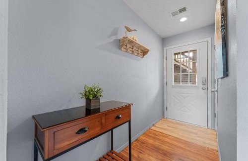 Table Rock House | Scenic Cottage at Fall Creek