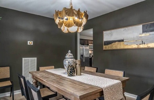 West End House | Seclusion meets Sophistication: West End Farmhouse
