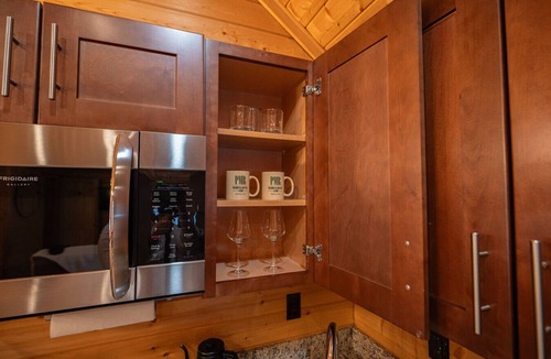 Bethlehem Cabin | Serene Lakefront Cabin