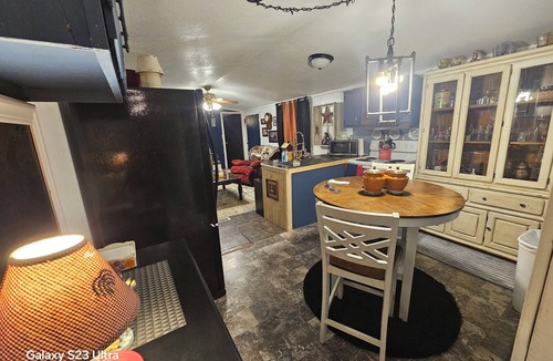 Summit House | Serene mobile home with AC in charming Ironton