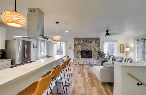 Palmer Cottage | Serene Palmer Home: Walk to Downtown & Riverfront!