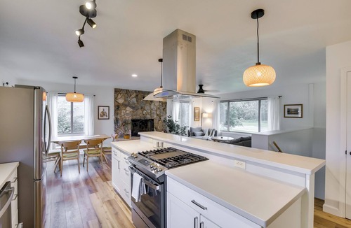 Palmer Cottage | Serene Palmer Home: Walk to Downtown & Riverfront!