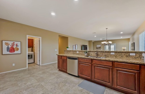 Seville House | Seville 4 beds + Office and Heated Pool, Fire Pit! 30 Night Min.