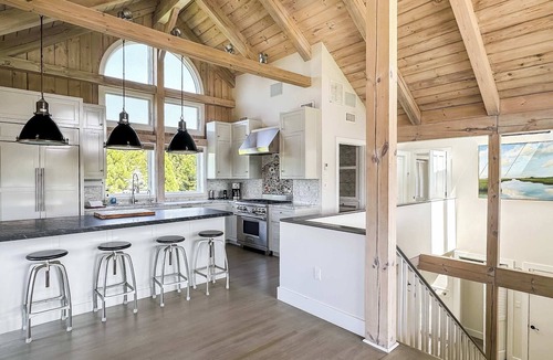 Katama House | Shells + Swells: 3BR South Beach Home in Katama