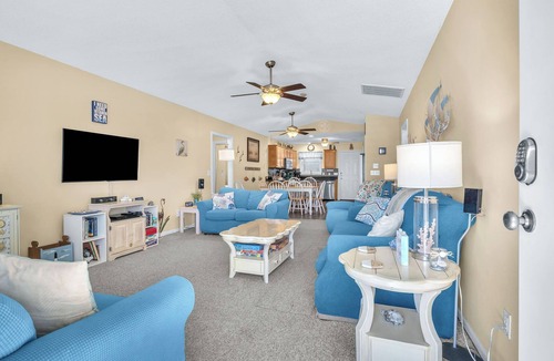 Long Beach House | Shore Beats Work: Beachy, Dog-friendly, Ocean View Home