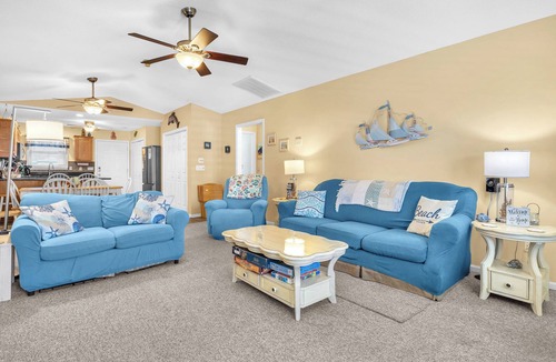 Long Beach House | Shore Beats Work: Beachy, Dog-friendly, Ocean View Home
