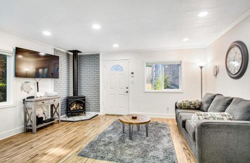 Ocean Park House | Single-level home with firepit & gas fireplace - walk to the beach 3 dogs OK