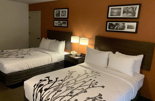 Deer Valley Hotel | Sleep Inn Phoenix North I-17