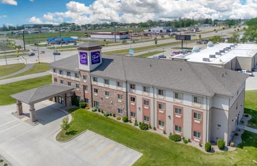 Devils Lake Hotel | Sleep Inn & Suites Devils Lake