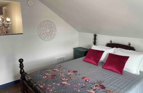 Palmer Hotel | Snodgrass Suite 301, Hyland Hotel