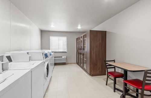 Avondale Hotel | Sonesta Simply Suites Avondale
