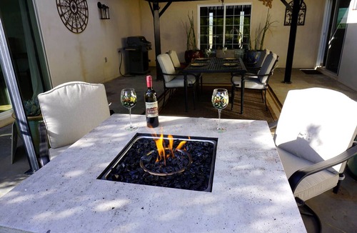Cochise House | Spacious 2BR Getaway w/Hot Tub