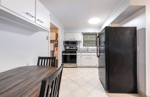 Miller Beach Cottage | Spacious 3BR Home Firepit & Grill