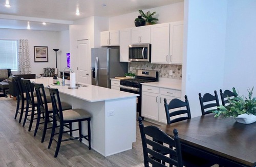 American Fork House | Spacious 4-bedroom townhome in charming American Fork with AC