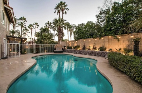 Covey House | Spacious 5-bedroom house with WiFi, AC in fantastic Scottsdale