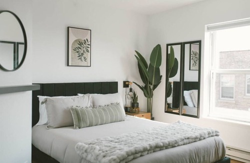 East Hillside Apartment | Spacious, Airy, Two Bedroom and Bath Apartment