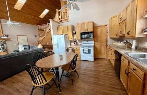 Winter House | Spacious Cabin on the Chippewa River