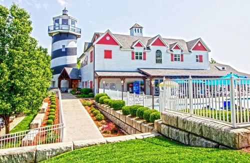 Branson Cottage | Spacious Condo near Table Rock Lake - mins from Silver Dollar City!