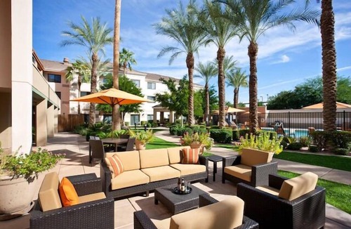 Chandler Apartment | Spacious Good-Value 1BR Accommodation Close to Makutu's Island! Outdoor Pool