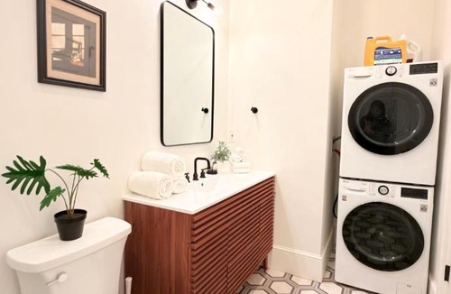 Downtown Apartment | Spacious One-Bedroom in Downtown Providence, Walk to PPAC