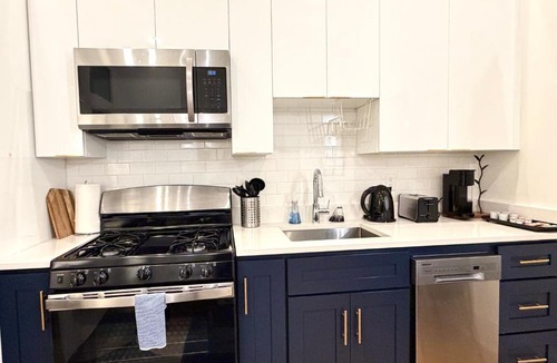 Downtown Apartment | Spacious One-Bedroom in Downtown Providence, Walk to PPAC