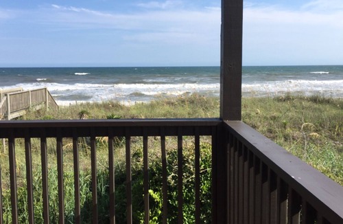 Emerald Isle Condo | Spectacular Direct Oceanfront 2BR Condo in Emerald Isle NC Ocean Reef 7B1
