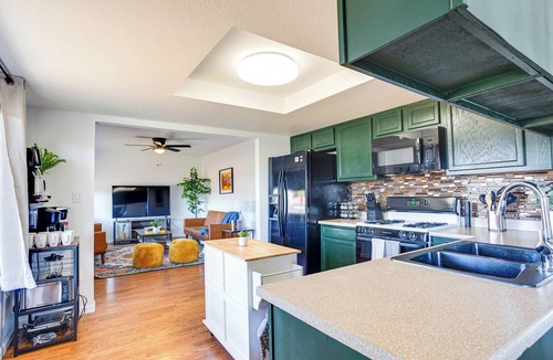 Maryvale House | Splash! Pool Home Sleeps Up to 12! Fun! Savings!