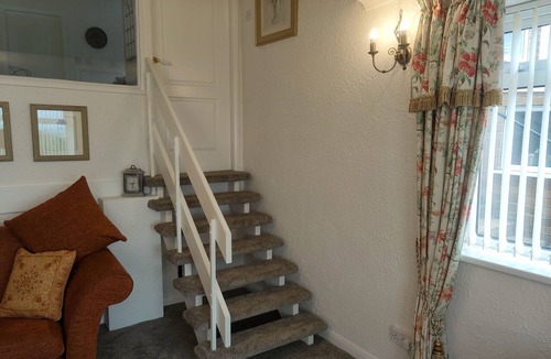 Skegby House | Split Level Bungalow - Sleeps4 - Close to walks