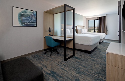 Valencia Hotel | SpringHill Suites by Marriott Valencia