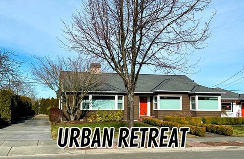 Sequim House | Sq Urban Retreat