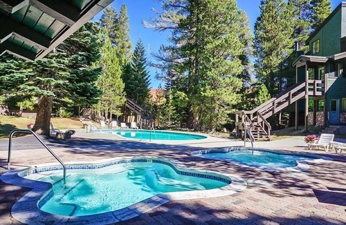 Mammoth Lakes House | St. Anton Condos With Rec Center