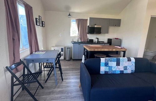 Nome Cottage | Stay at The Comstock Kennel