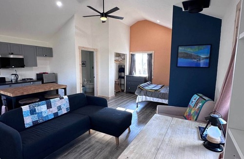 Nome Cottage | Stay at The Comstock Kennel