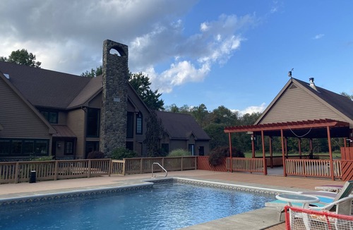 Starlight House | STREAMSONG