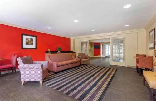 Tougaloo Hotel | Studio 6 Suites Jackson Ridgeland MS