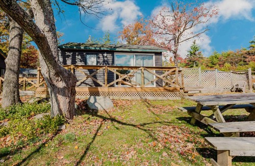 Gravenhurst House | Studio Cottage #8 - Jack Pine