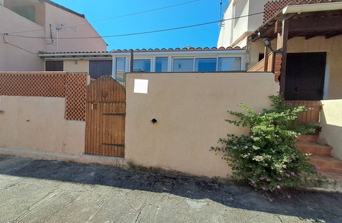 Molini Apartment | Studio maisonnette 5 minutes' walk from the beautiful Agosta beach