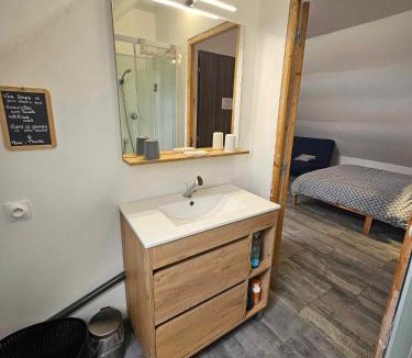 Cuvilly Apartment | Studios du Cèdre