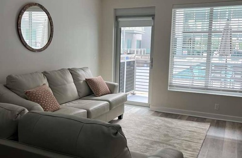 Grandview Heights Apartment | Stunning unit with great amenities