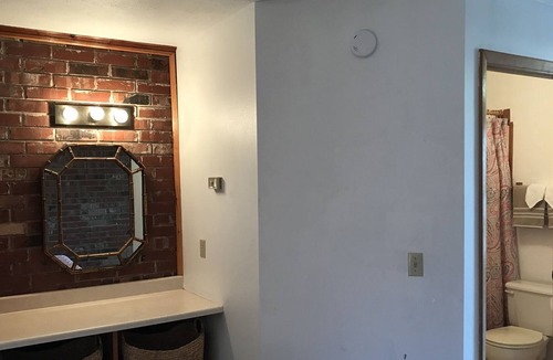 Gamaliel Apartment | Suite 2, Small at Buffalo Norfork Lake Ozark Mountain Lodge