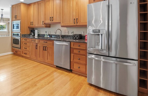 Fairland House | Summer Getaway Near DC and Baltimore Pool, Private Yard & Peaceful Setting